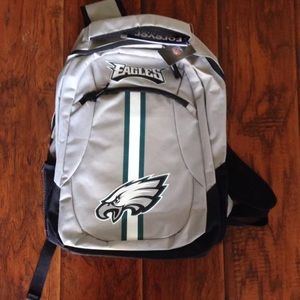 New with tags 18 inch back pack Unisex